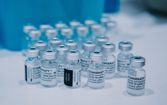 War die 95%ige Wirksamkeit des Impfstoffs von Pfizer gefälscht?